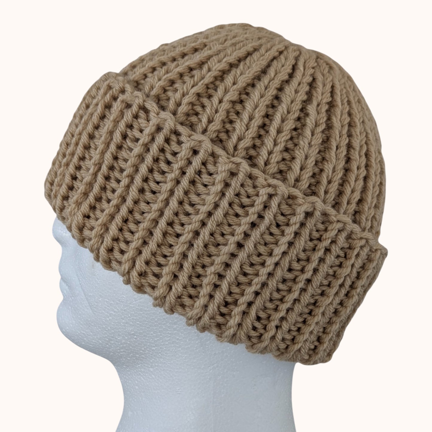 Chunky knit beanie - buff
