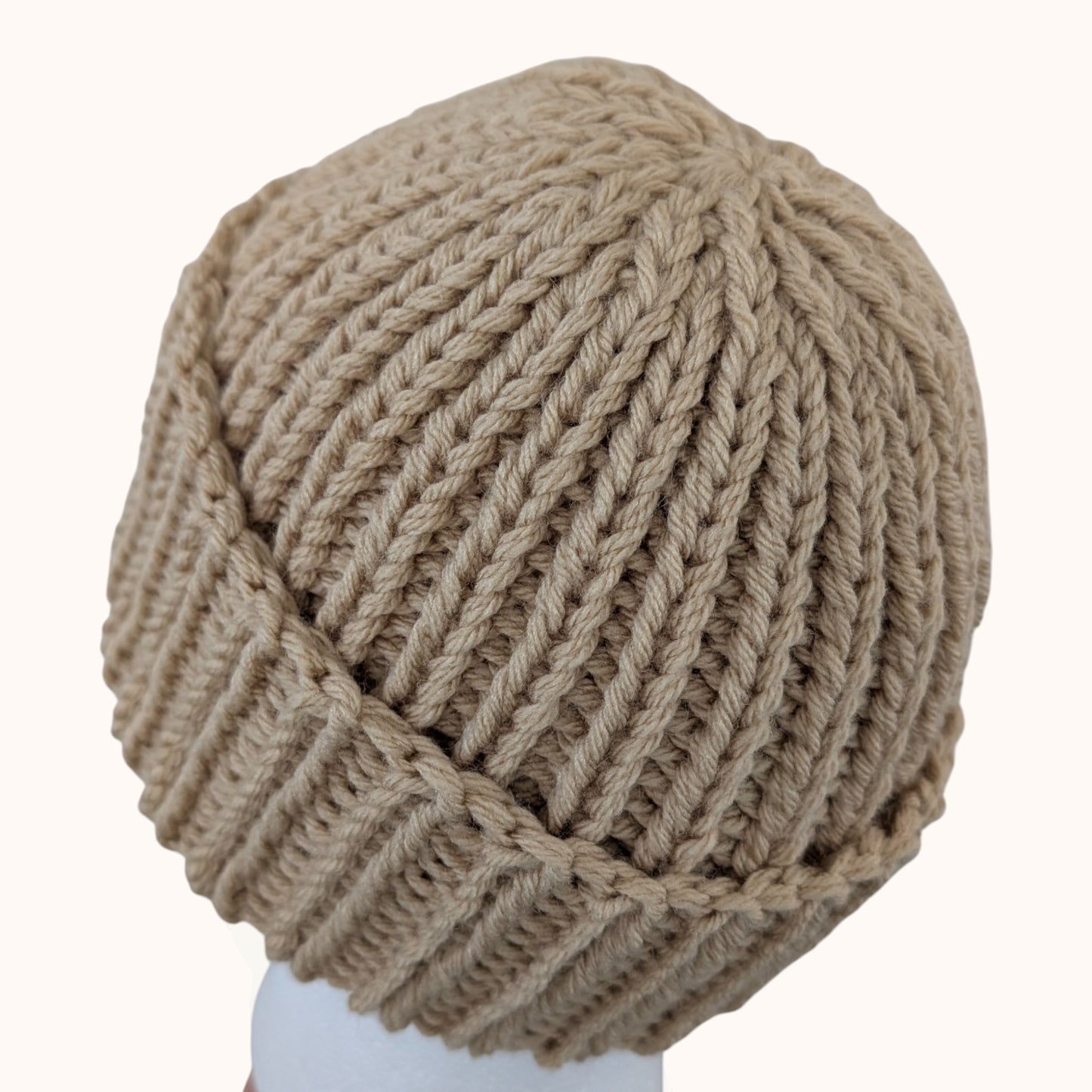 Chunky knit beanie - buff