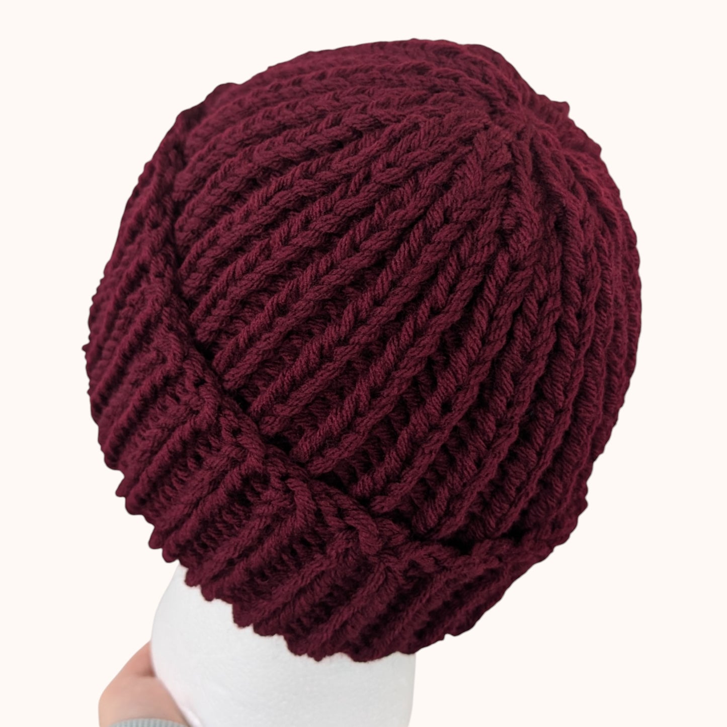 Chunky knit beanie - dark red