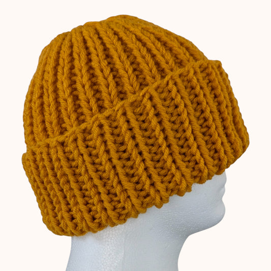 Chunky knit beanie - mustard yellow